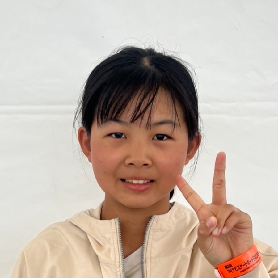 Yuri Ashizawa from Japan Yuri Ashizawa from Japan