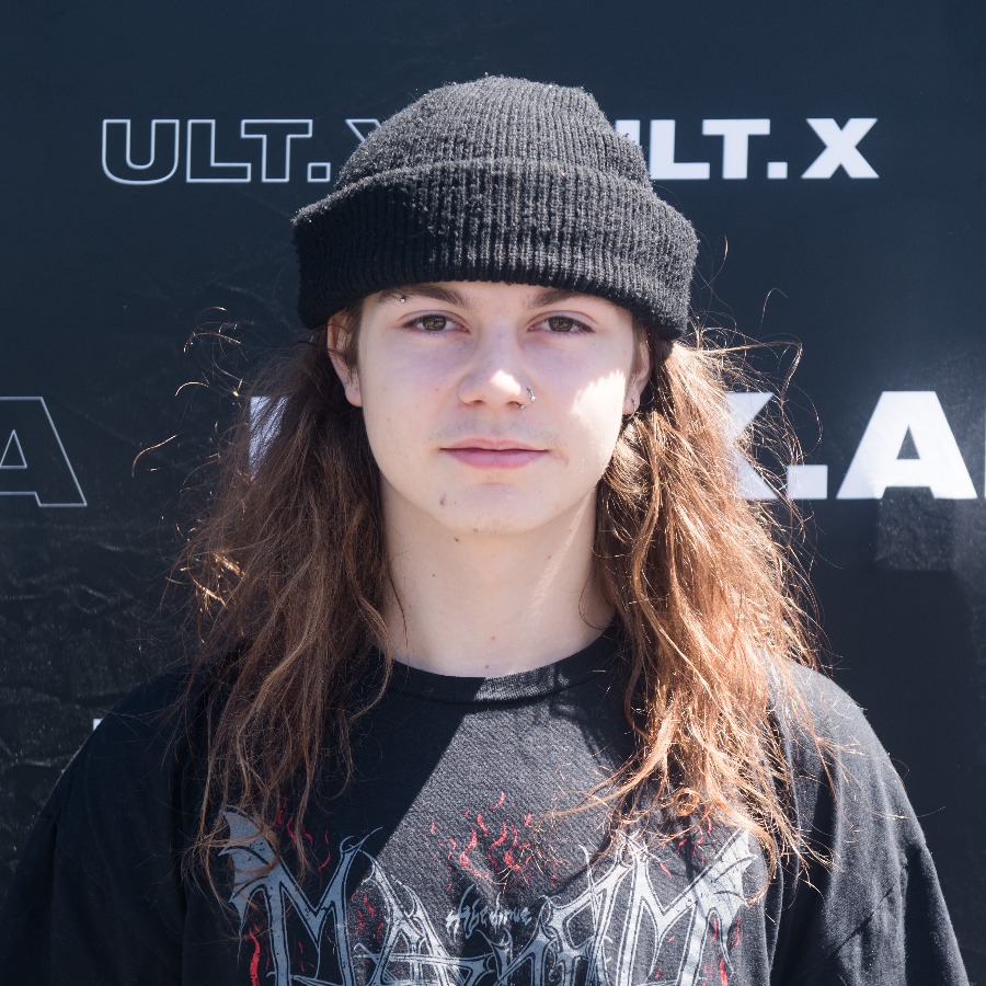 Wiktor Samojlik from   Poland