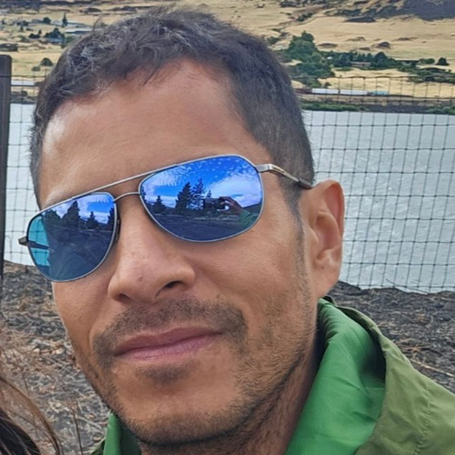 Andre Mcclain from Olmsted Falls Oh USA