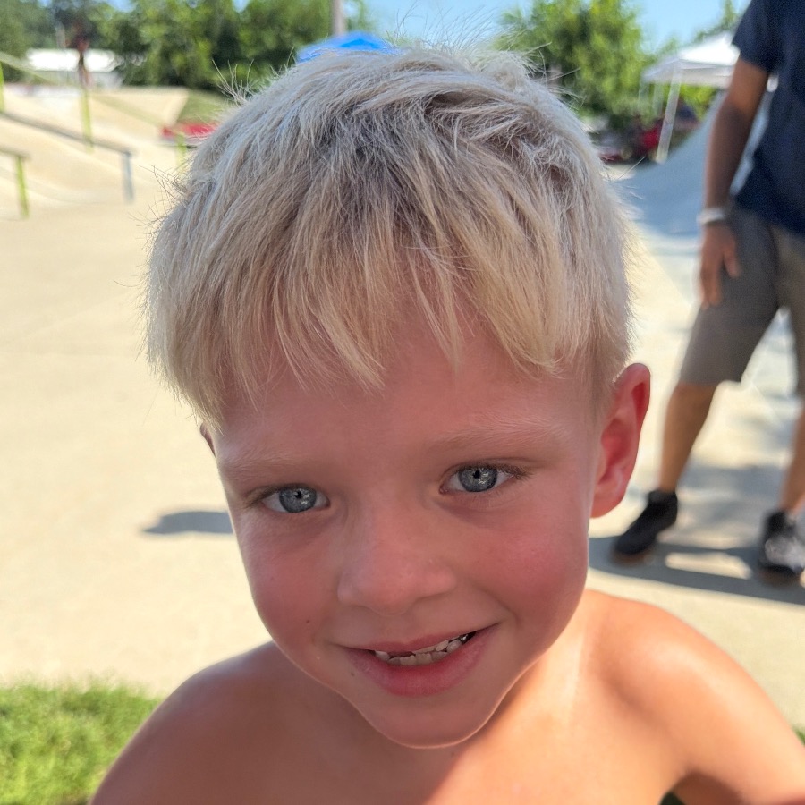 Decklan Dunker from Sullivan Mo USA