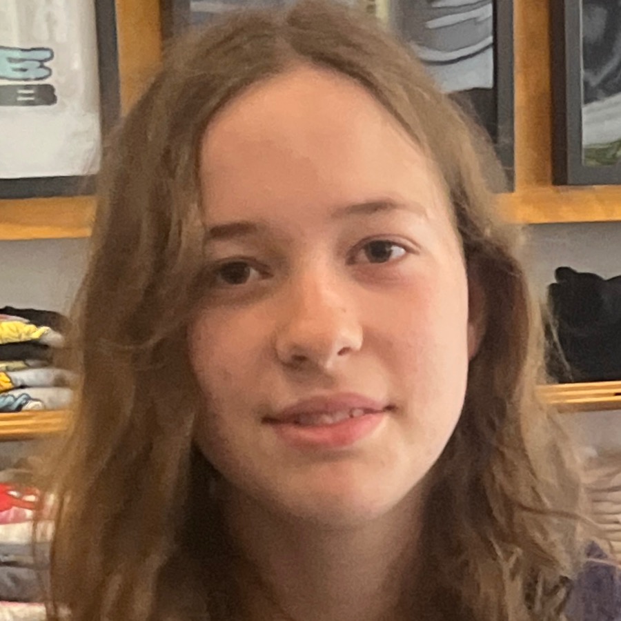 Amelie Bevard from   