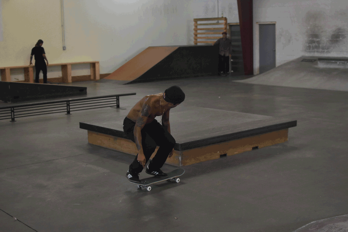 Scenes from The Boardr HQ Free Skate Session - Felipe Swich Flip NG