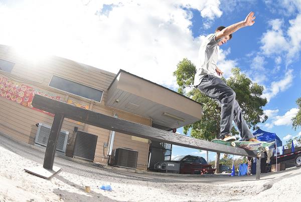 Marinela Demos in Florida - Front Feeble