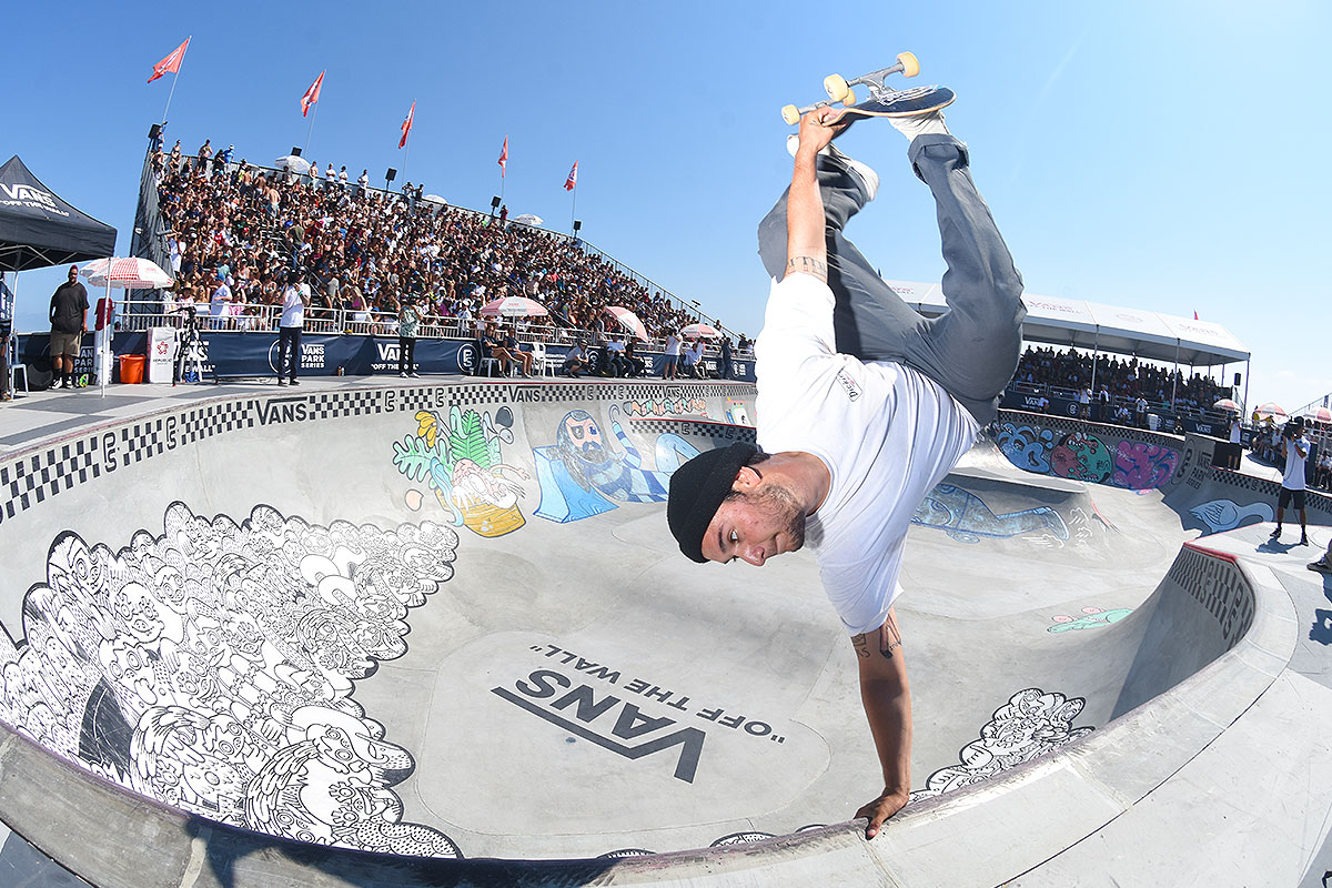 Extras from Huntington Beach VPS - Ronnie Frontside Invert