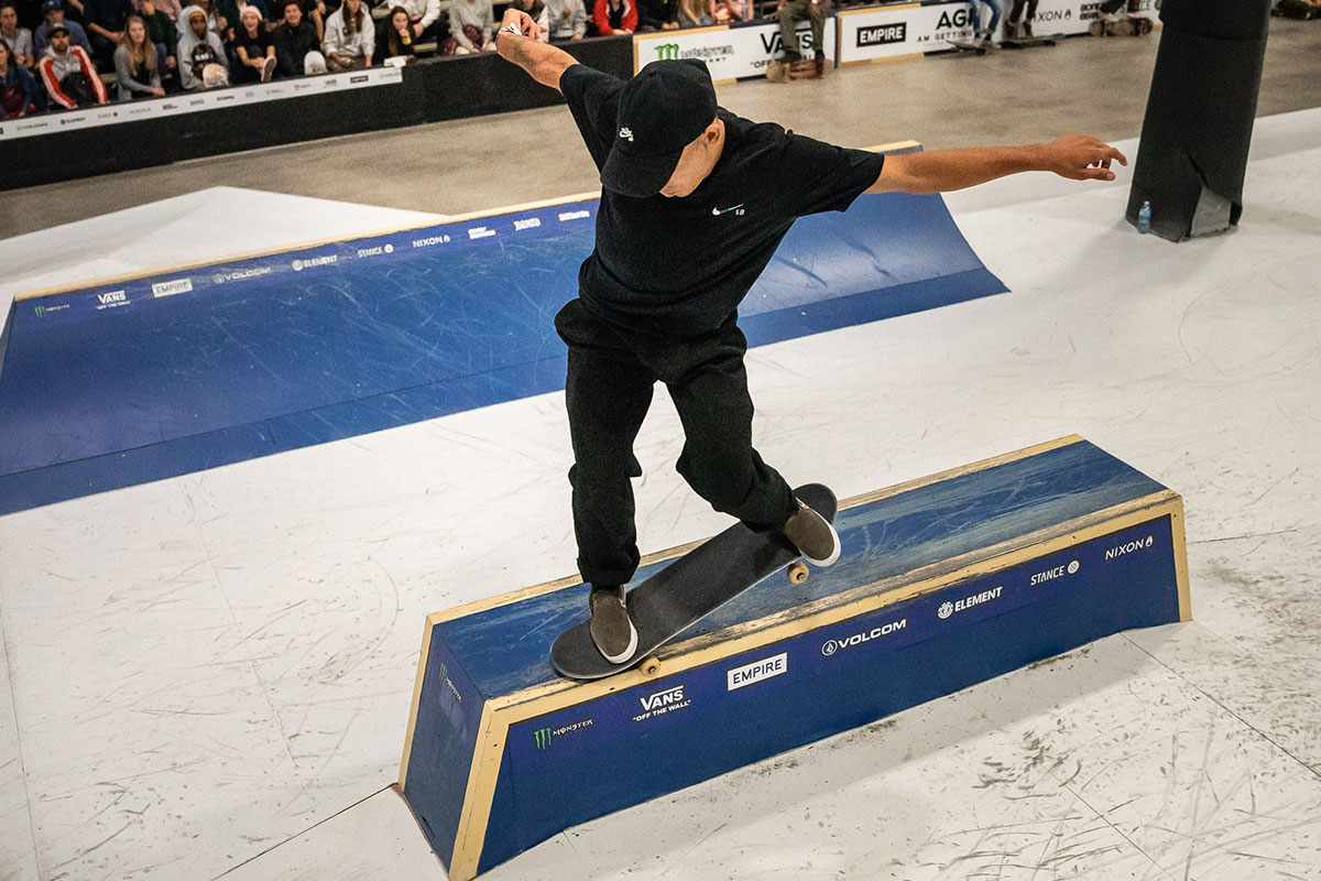 Photo by Dan Mathieu - Back Nosegrind.