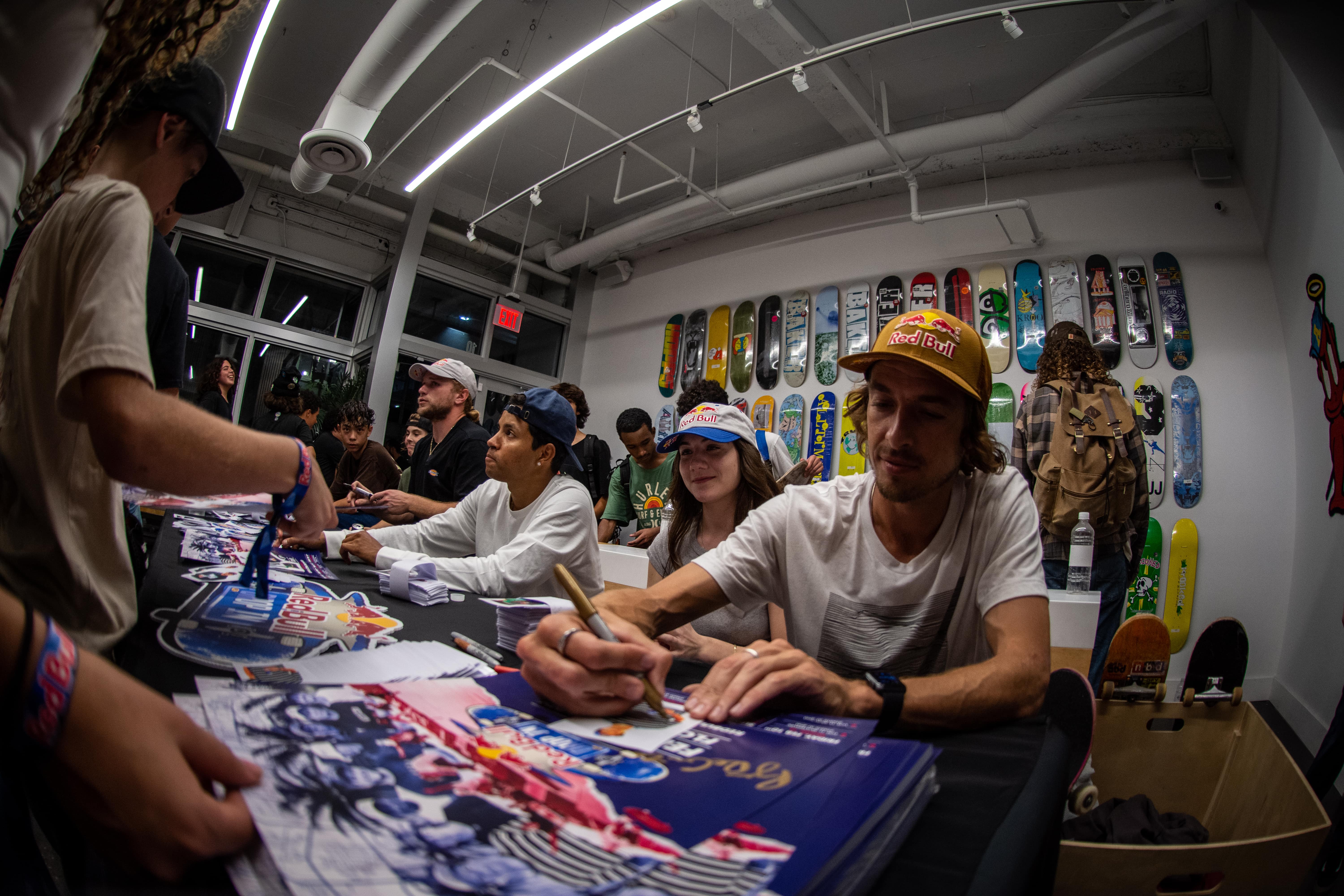 Red Bull Drop in Tour 2023 - Decenzo Signing