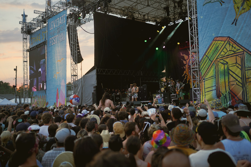 Sublime Playing Levitate Fest