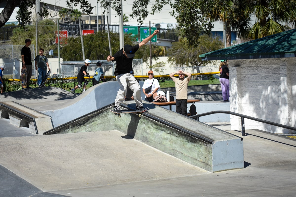 Boardr Series St Pete - Noseslide