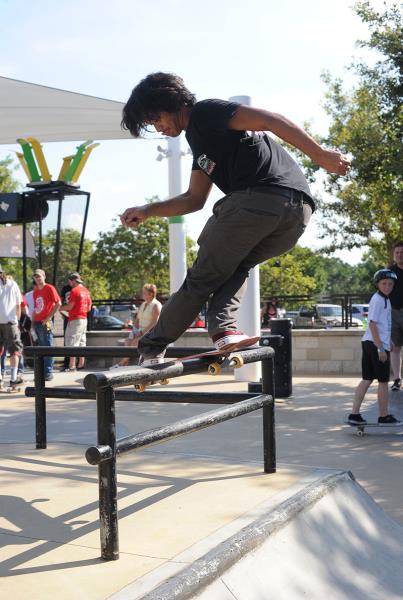 Uncle Sam Dipped on the Bar at Innoskate