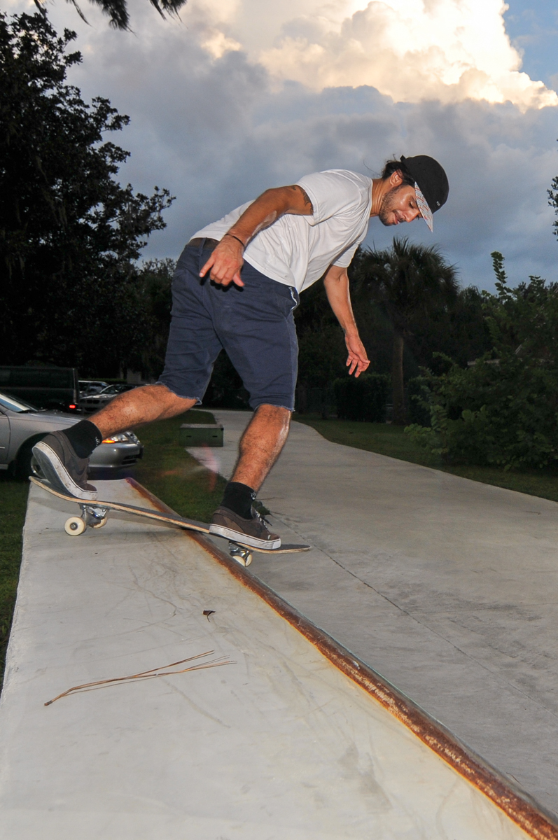 Porpe's Backside Powerside Lipslides