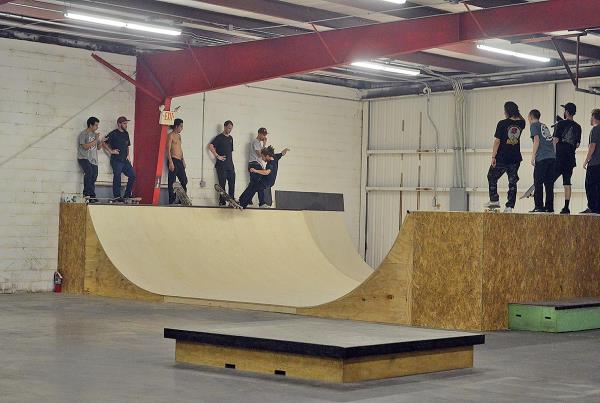 The First Mini Ramp Session at The Boardr Overview