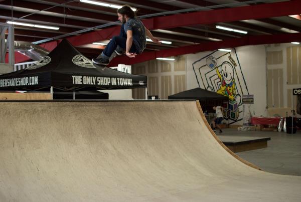 Frontside Ollie at The Boardr Industry Swap Meet