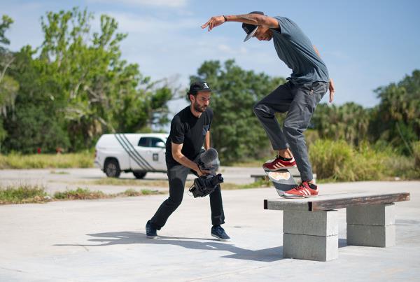 Nollie Heel Levi&#39;s and Hellaclips DIY Tampa Skateboarding Spot Delivery