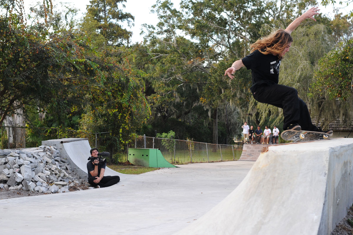 Zack Ferguson Frontside Nosegrind Fakie