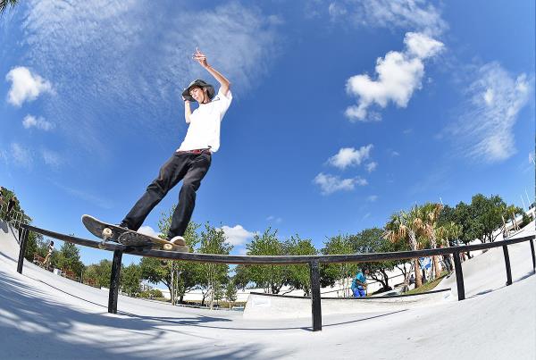 The Boardr Am at Tampa - Front Feeble