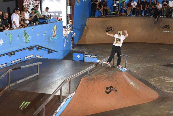 Tampa Am 2016 - TFunk Ollie Over Lip