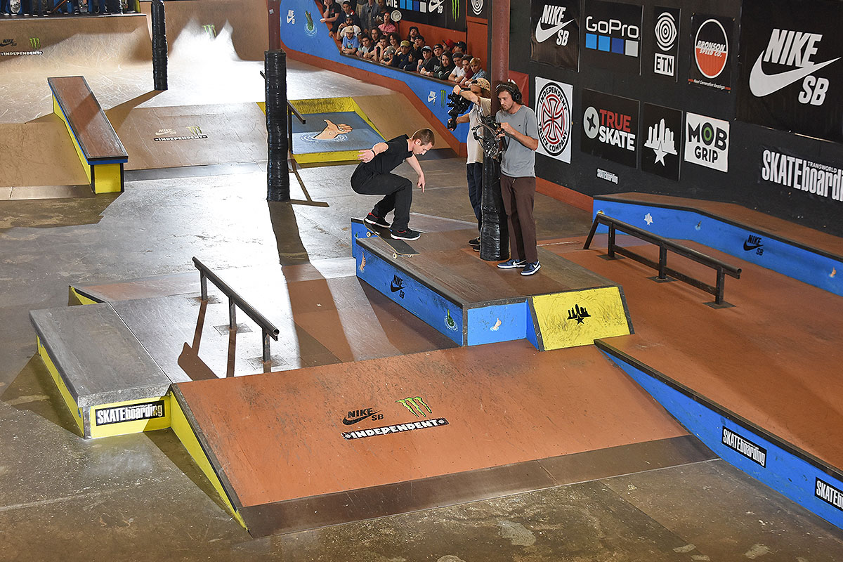 Tampa Pro Weekend - Westgate Kickflip