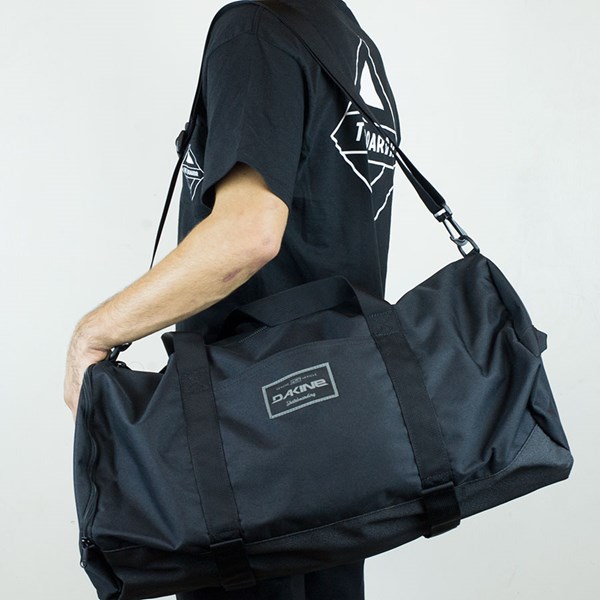 Park Duffel Bag Black In Stock At The Boardr Dakine Park Duffel Bag Black