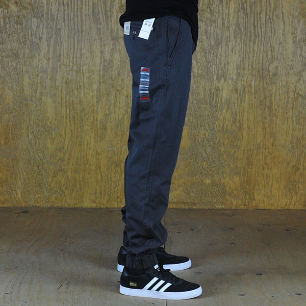 men's levi's chino joggers