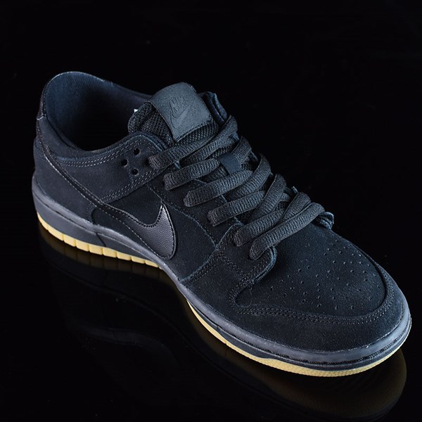 sb dunk low premium iw black